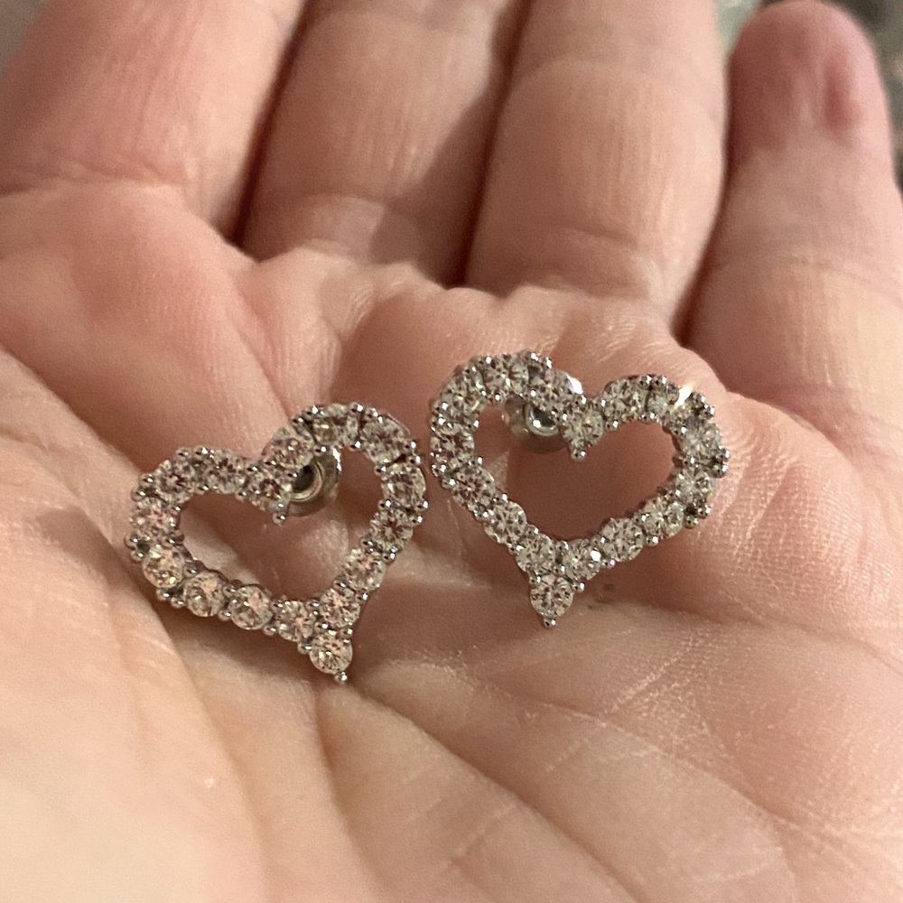 The Dazzle Heart 925 Silver White Sapphire earrings - Picture 2 of 13